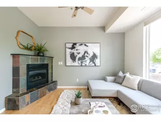 Photo #5: 965996 Listing 