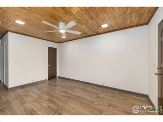 Photo #6: 966008 Listing