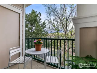 Photo #4: 966040 Listing