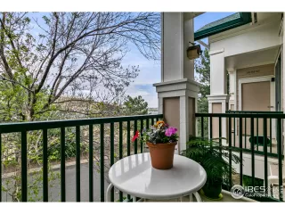 Photo #5: 966040 Listing