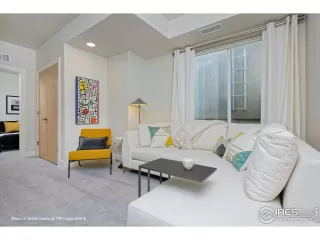 Photo #5: 966051 Listing 