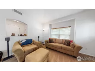 Photo #3: 966080 Listing