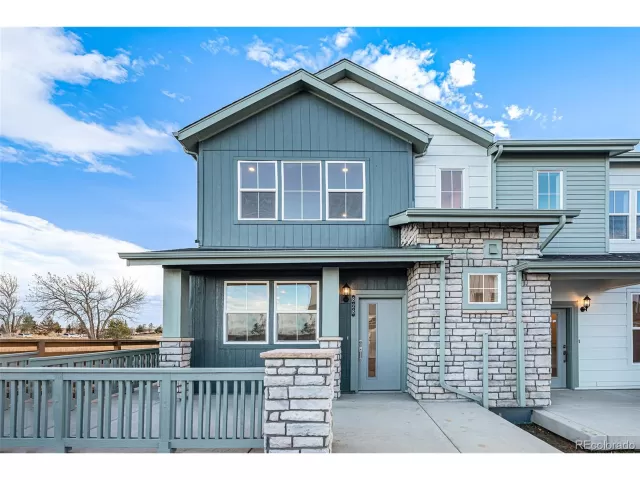 MLS: 9660926 Condo For Sale