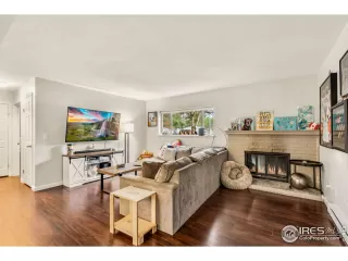 Photo #2: 966098 Listing