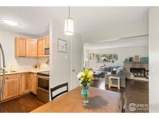 Photo #3: 966098 Listing