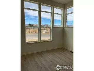 Photo #4: 966116 Listing