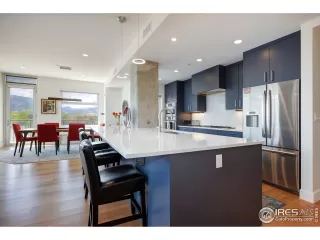 Photo #4: 966176 Listing