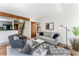 Photo #2: 966177 Listing 