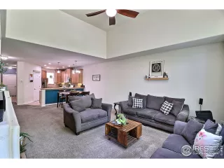 Photo #5: 966201 Listing