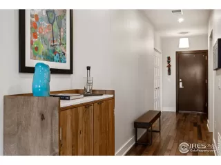 Photo #5: 966318 Listing