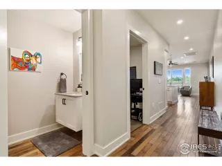 Photo #6: 966318 Listing