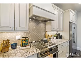 Photo #1: 966319 Listing