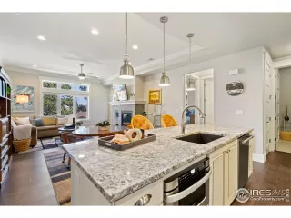 Photo #5: 966319 Listing