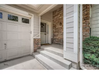 Photo #2: 966329 Listing