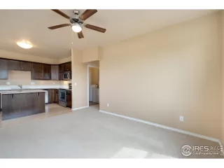 Photo #6: 966528 Listing