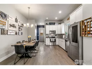 Photo #6: 966558 Listing