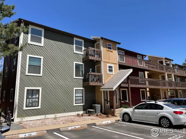 MLS: 966600 Condo For Sale