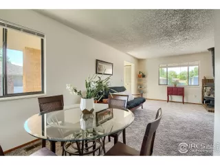 Photo #5: 966607 Listing