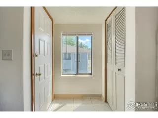 Photo #6: 966607 Listing