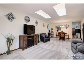 Photo #6: 966647 Listing