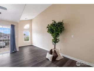 Photo #5: 966725 Listing