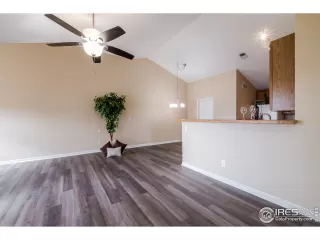 Photo #6: 966725 Listing