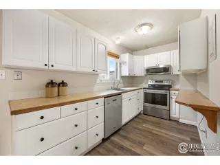 Photo #5: 966733 Listing