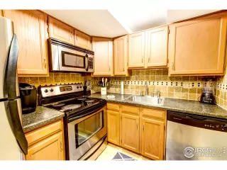 Photo #5: 966752 Listing