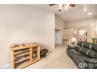 Photo #2: 966794 Listing