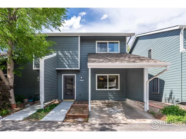 MLS: 966857 Condo For Sale