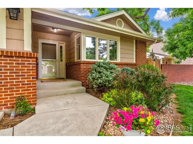 MLS: 966870 Condo For Sale