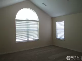 Photo #5: 966881 Listing