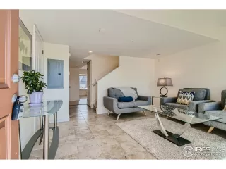 Photo #4: 966942 Listing