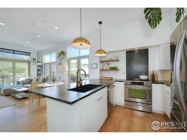 MLS: 966987 Condo For Sale