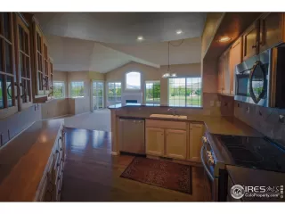 Photo #6: 967048 Listing