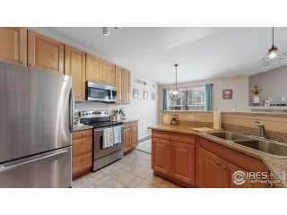 Photo #6: 967111 Listing