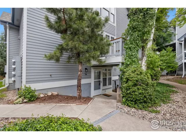 MLS: 967120 Condo For Sale