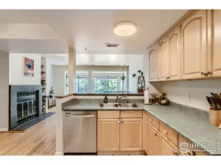 Photo #4: 967121 Listing 