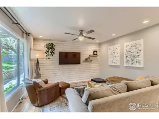 Photo #5: 967140 Listing