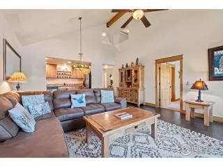 Photo #4: 967194 Listing