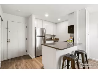 Photo #6: 967235 Listing