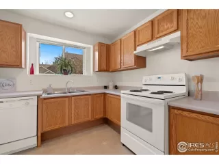 Photo #4: 967243 Listing