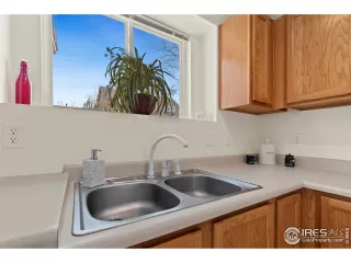 Photo #5: 967243 Listing