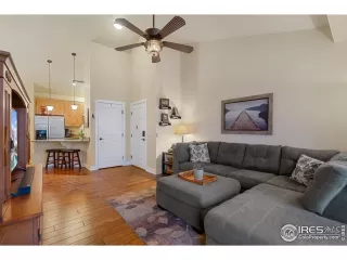 Photo #2: 967274 Listing