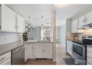 Photo #3: 967287 Listing 