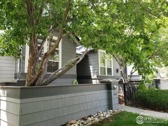 MLS: 967300 Condo For Sale