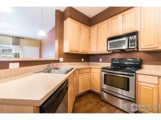 Photo #6: 967318 Listing 