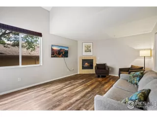 Photo #4: 967346 Listing