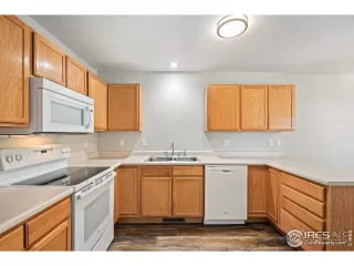 Photo #6: 967346 Listing