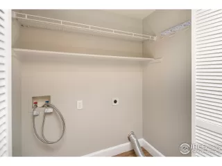 Photo #5: 967367 Listing